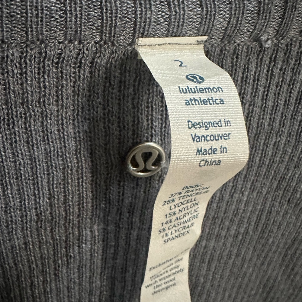 Lululemon sweater top. Size 2